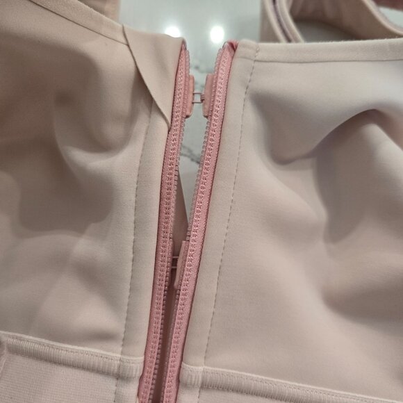 Shefit Women Ultimate Sports Bra With Adjustable Fit & Zip Front Closure SZ 1Lux - Picture 9 of 14